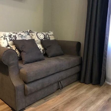 New Appartment-Studio Іn The Center Of リヴィウ エクステリア 写真